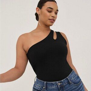 Torrid - Foxy One Shoulder Cutout Top in Black​​​​​​​​​​​